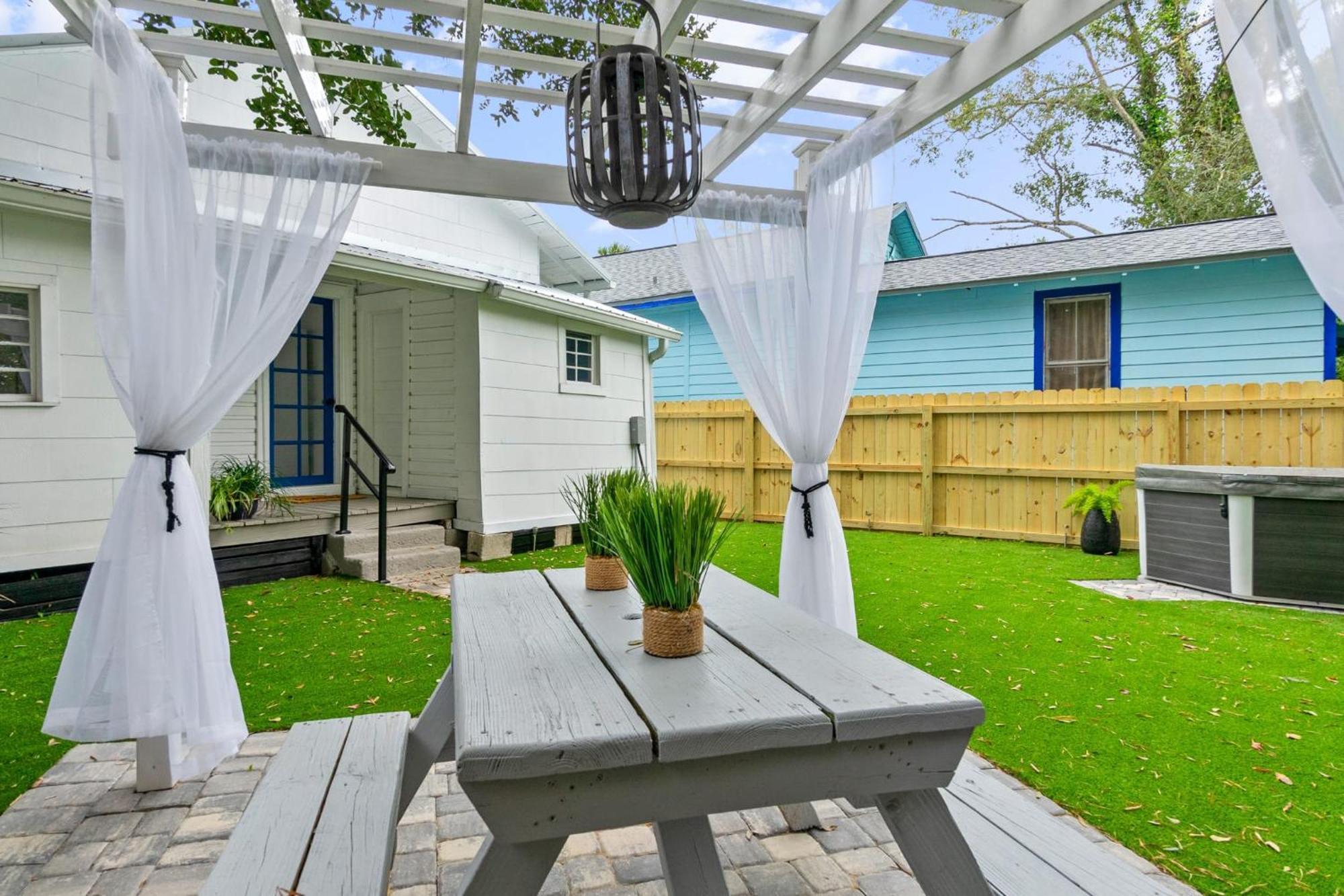 Coco'S Cozy Cabana - Hot Tub Walk To Downtown Saint Augustine Eksteriør billede
